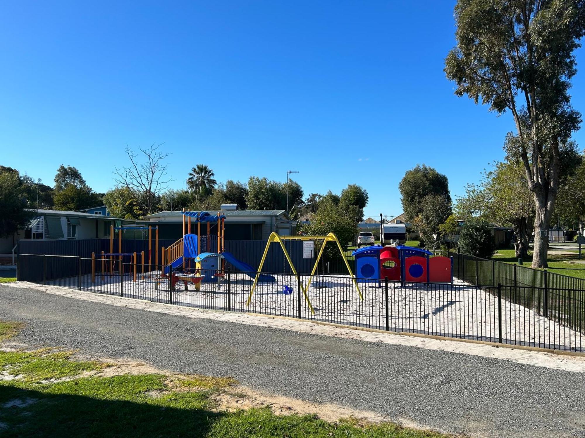 Mandurah Coastal Holiday Park 外观 照片
